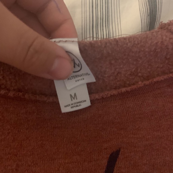 Cleveland Cavs hoodie - Picture 2 of 2